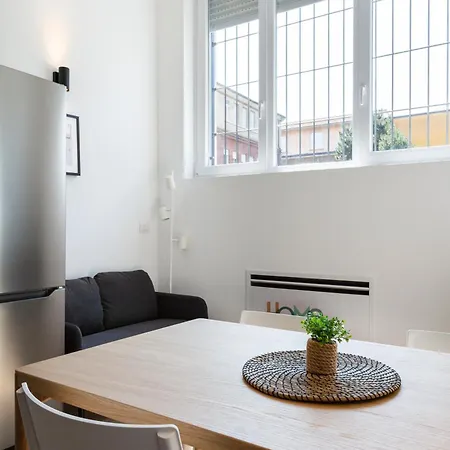 Hotiday Frattini Apartmanhotel Milánó