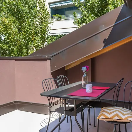 Hotiday Frattini Apartmanhotel 3*