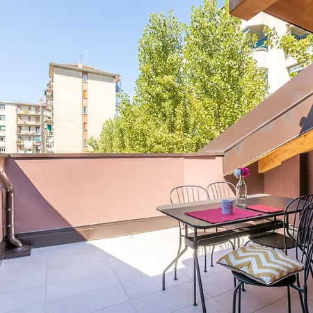 Hotiday Frattini Apartmanhotel 3*